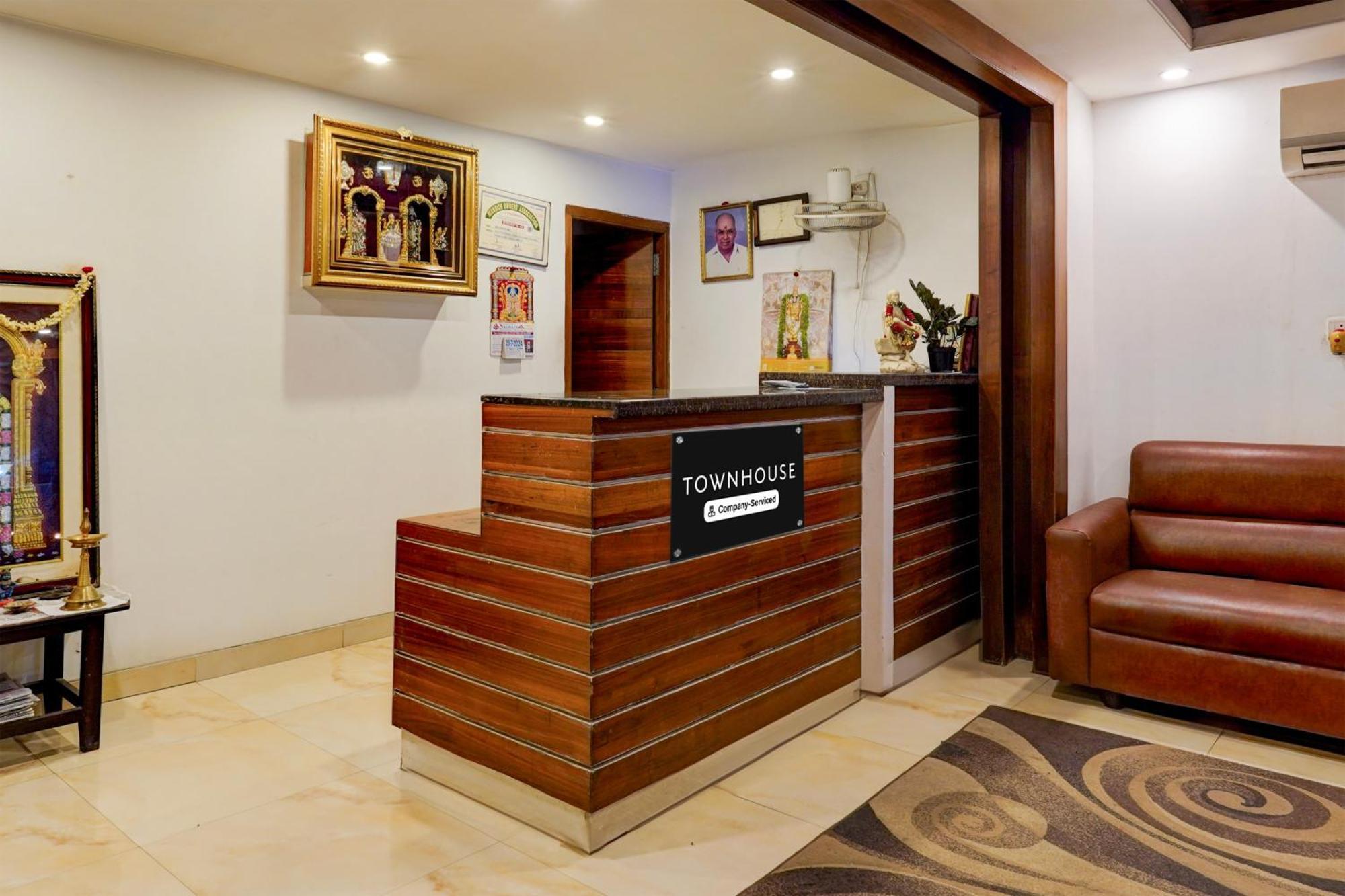 Super Townhouse Arcot Road Near Kauvery Hospital Chennai Exterior foto